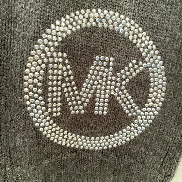 NWT Michael Kors Charcoal Gray w/Silver Studs Logo Scarf 72" x 8" - Picture 3 of 5